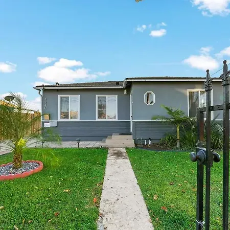 Spacious Centrally Located New 2 Bedroom Property! Inglewood Exterior photo