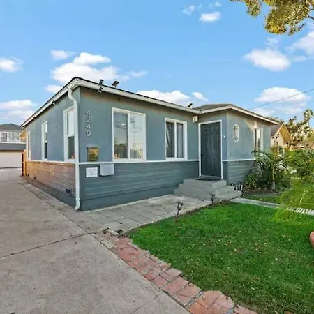 Spacious Centrally Located New 2 Bedroom Property! Inglewood Exterior photo