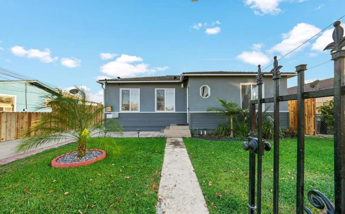 Spacious Centrally Located New 2 Bedroom Property! * Inglewood