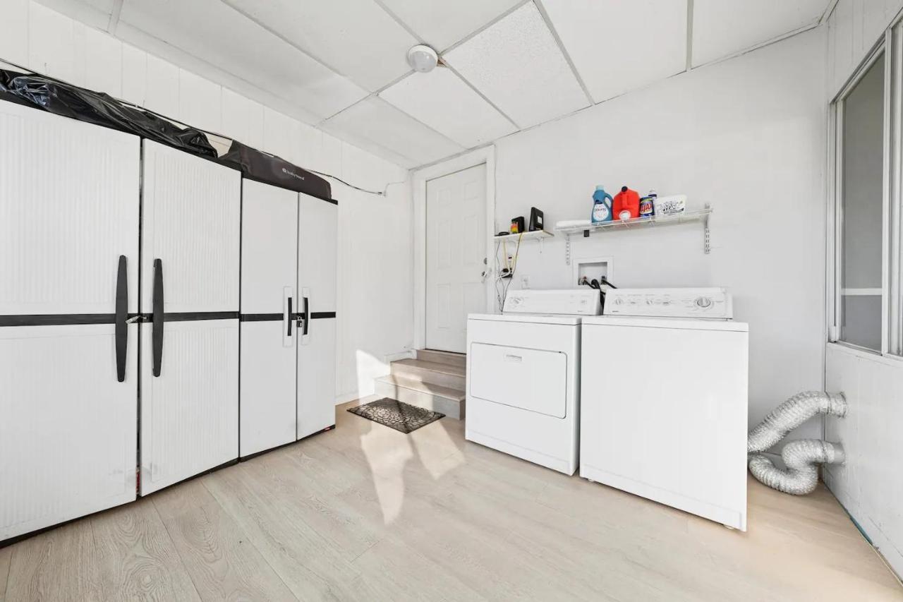 Spacious Centrally Located New 2 Bedroom Property! *
